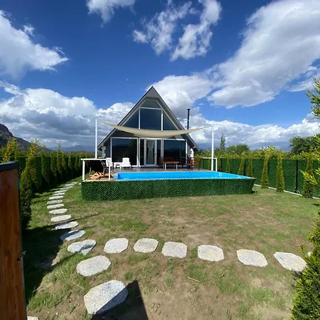 Goecebe House * Karadonlar